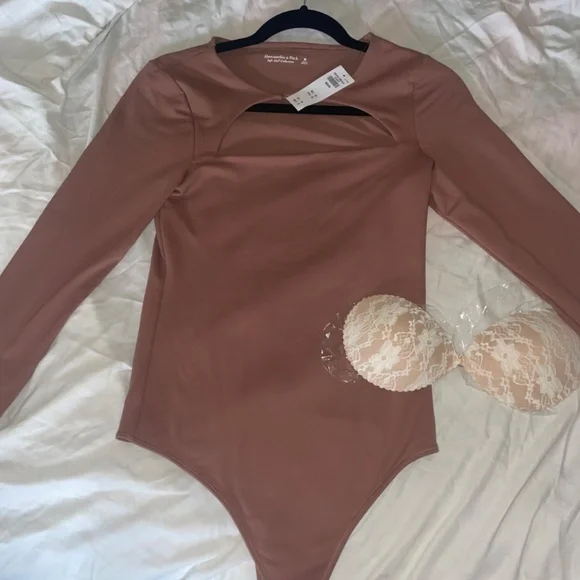 Abercrombie and Fitch Tan/Light brown bodysuit Medium - Picture 2 of 7